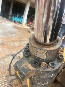 Buy Hyundai R215-7 Used Excavator / 4 Buy Hyundai R215-7 Used Excavator / 4