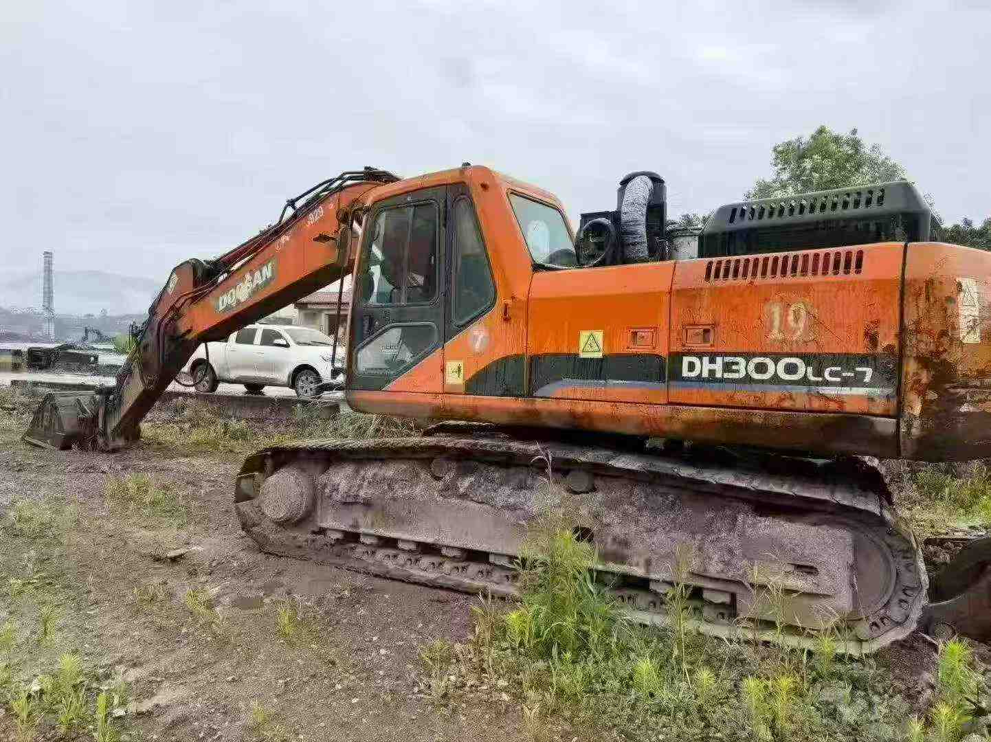 Buy Doosan S300 Used Excavator / 1