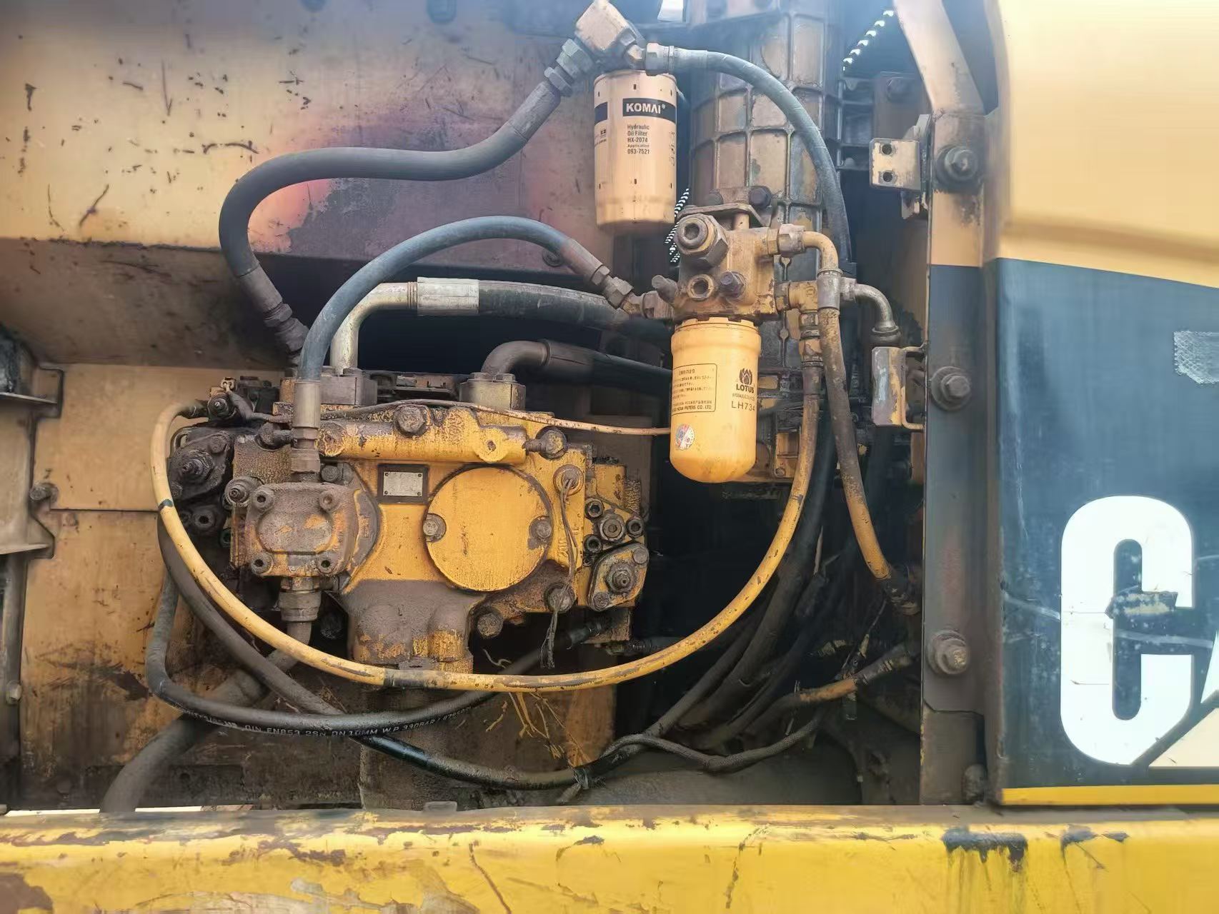 Buy Caterpillar 320A Used Excavator / 5