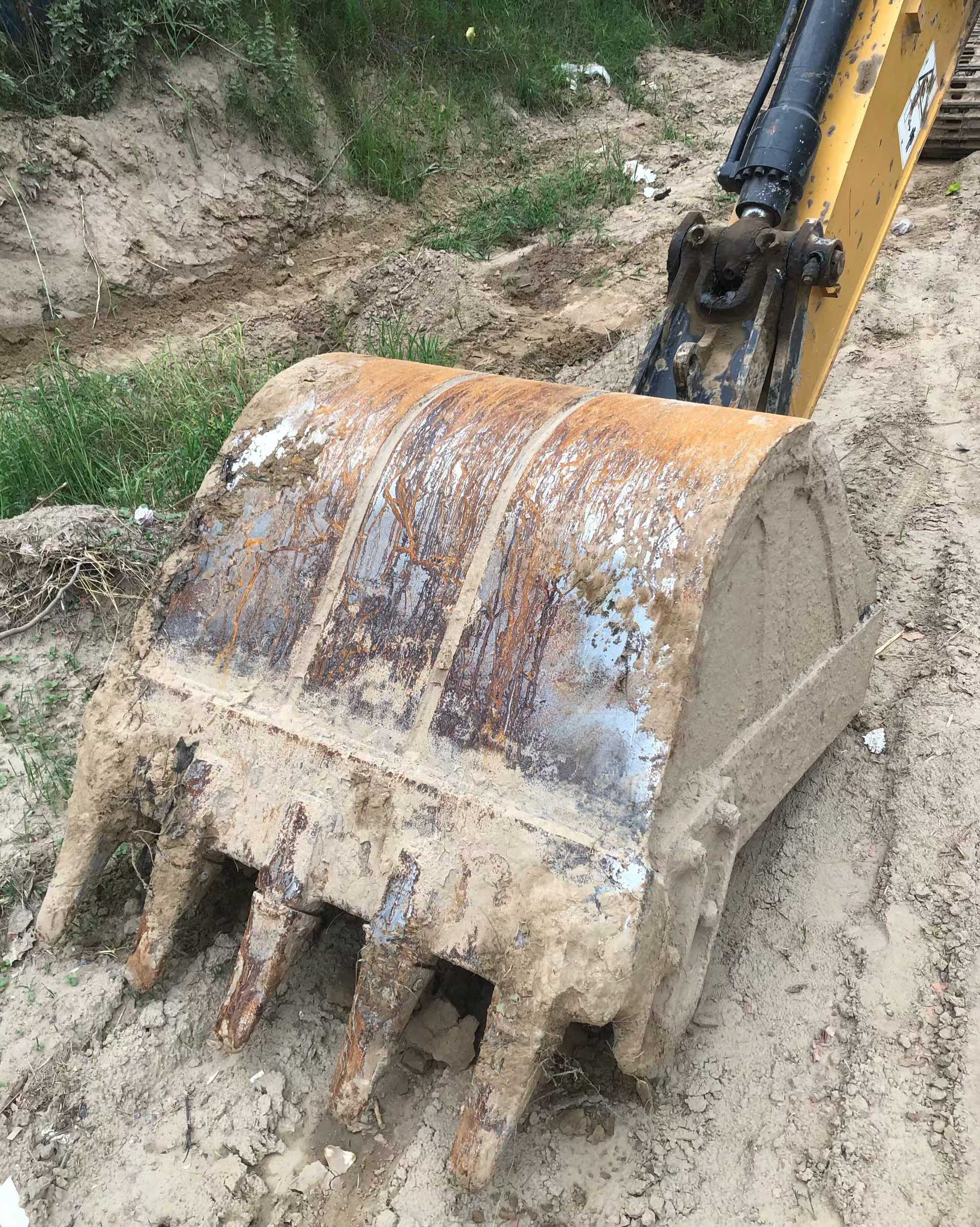 Buy Sany SY200C Used Excavator / 8