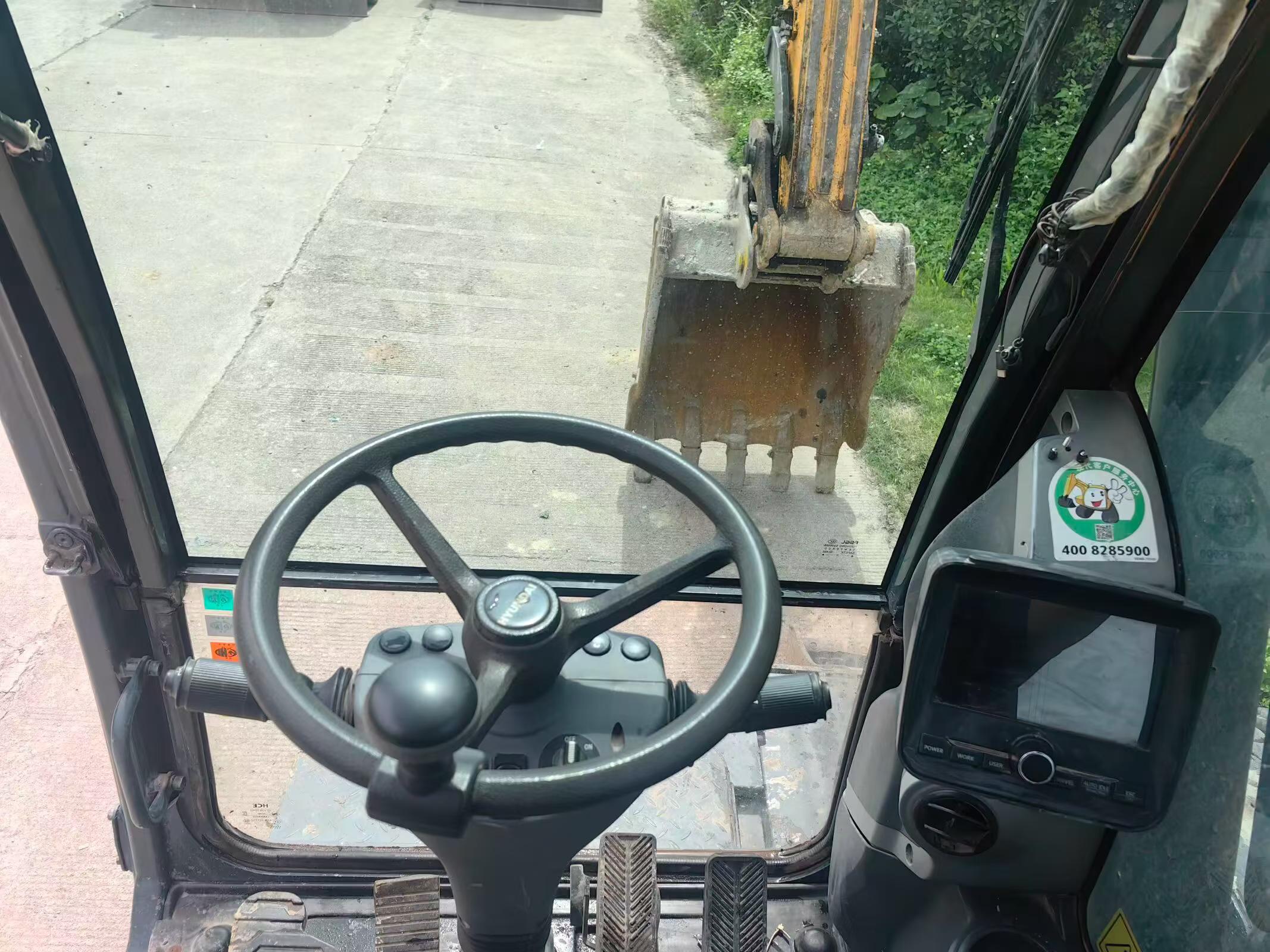 Buy Hyundai R150-7 Used Excavator / 4 Buy Hyundai R150-7 Used Excavator / 4
