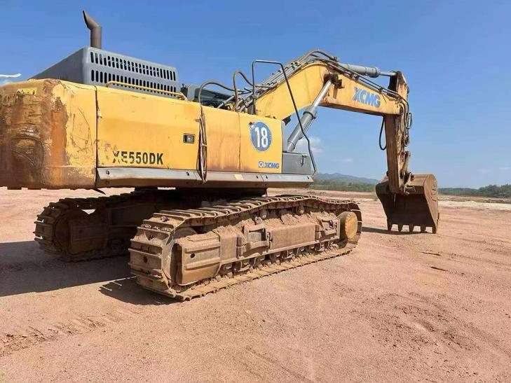 Buy XCMG XE490D Used Excavator / 1
