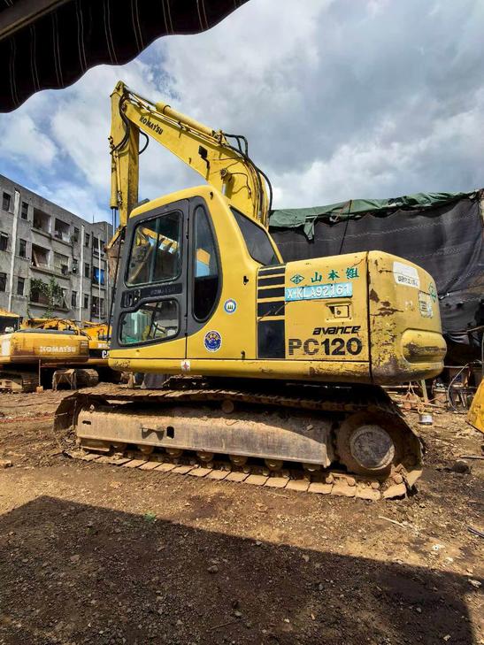 Buy Komatsu PC120-6 Used Excavator / 1