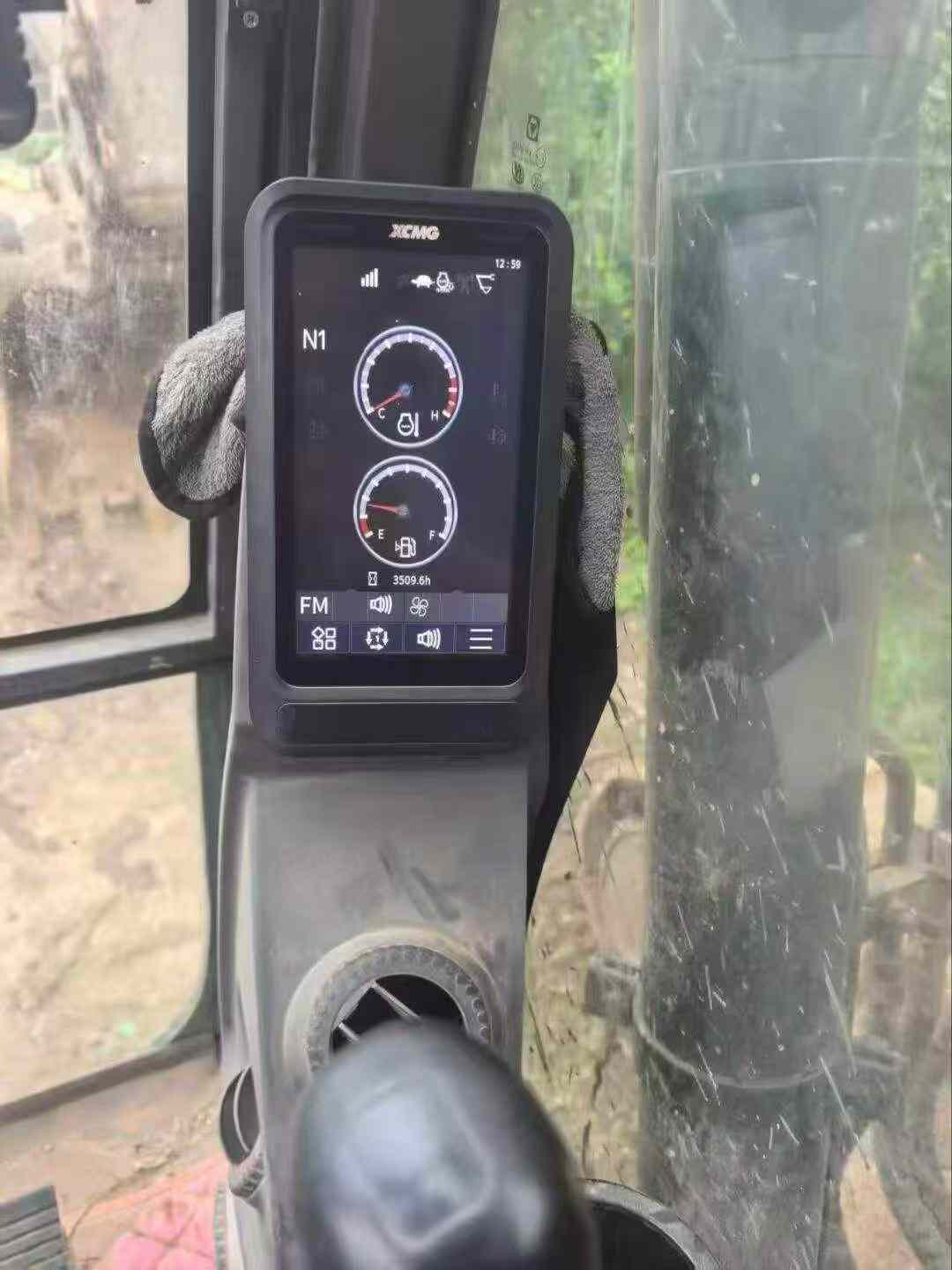Buy Caterpillar 320D Used Excavator / 2 Buy Caterpillar 320D Used Excavator / 2