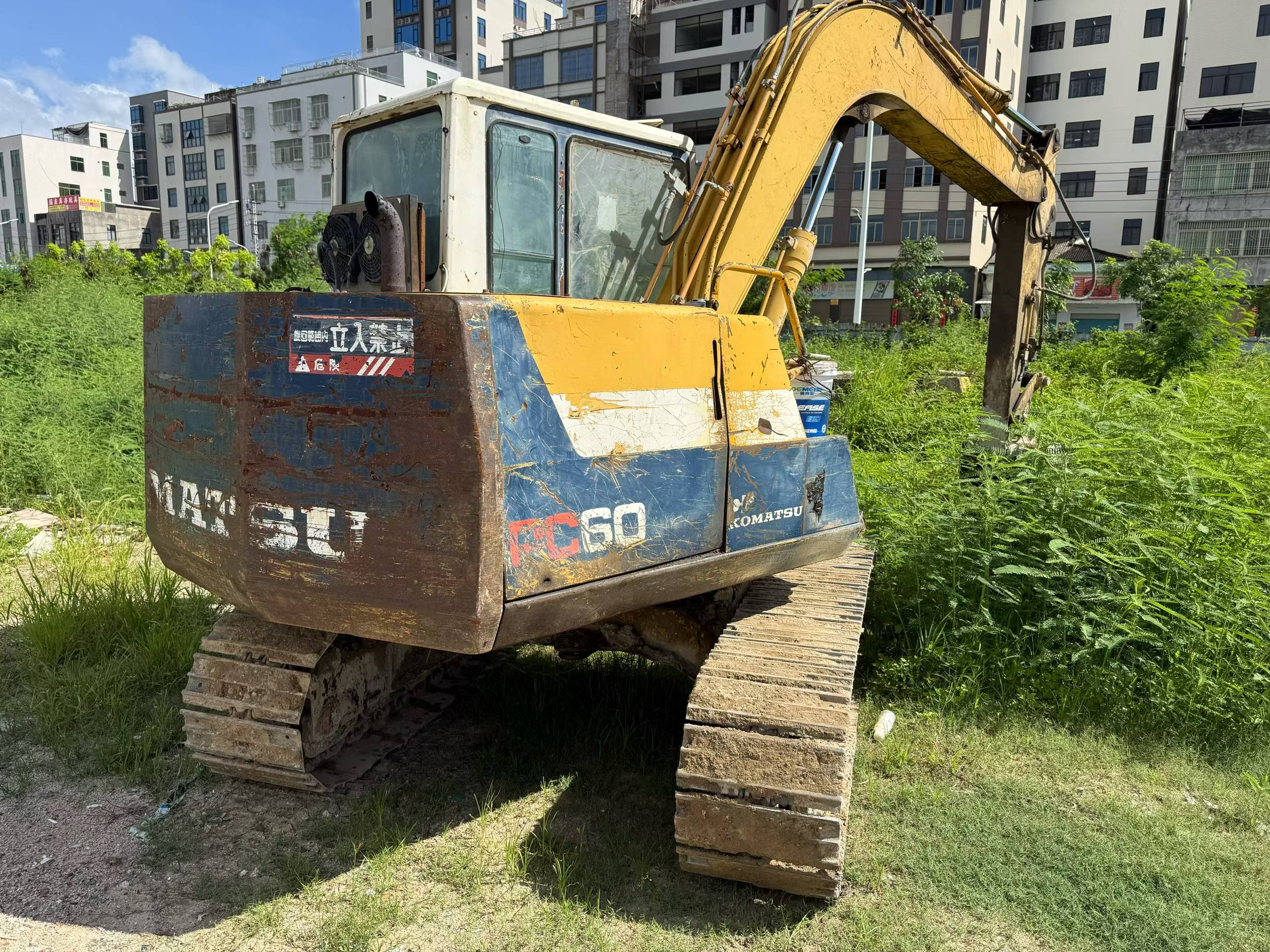 Buy Komatsu PC60-6 Used Excavator / 4
