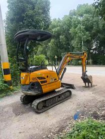 Buy Yanmar B2U Used Excavator / 3 Buy Yanmar B2U Used Excavator / 3