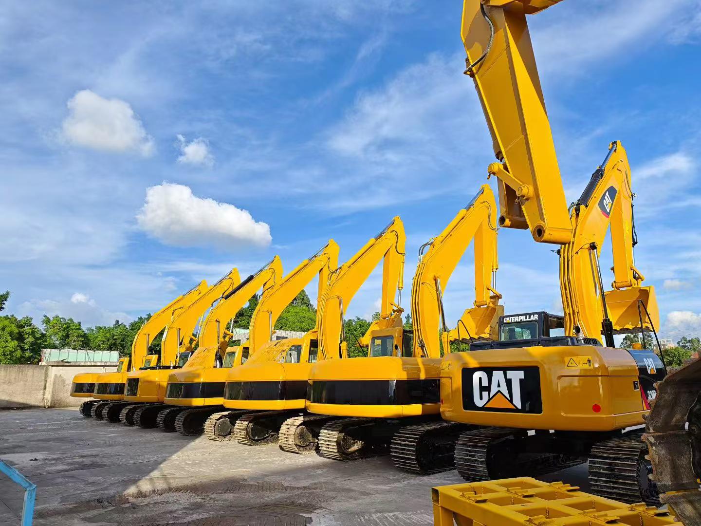Buy Caterpillar 320C Used Excavator / 1
