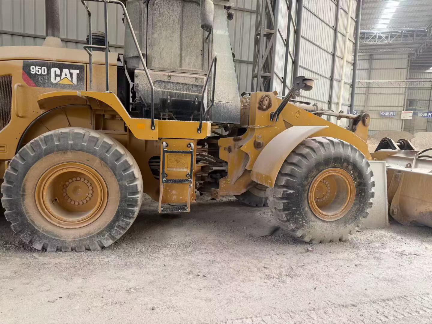 Buy Caterpillar 950GC Used Excavator / 2 Buy Caterpillar 950GC Used Excavator / 2