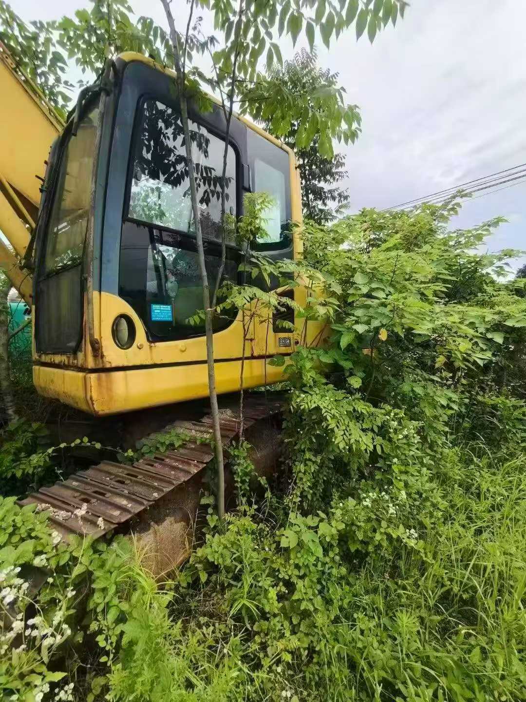 Buy Komatsu PC200-8 Used Excavator / 1