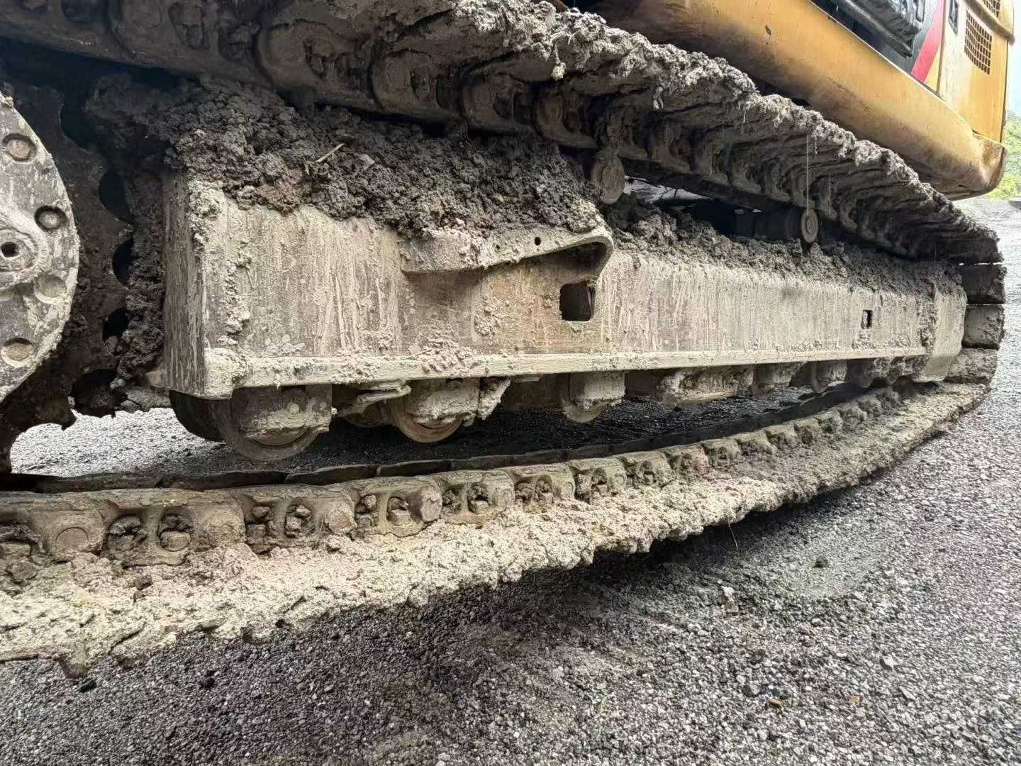 Buy Caterpillar 320D Used Excavator / 9