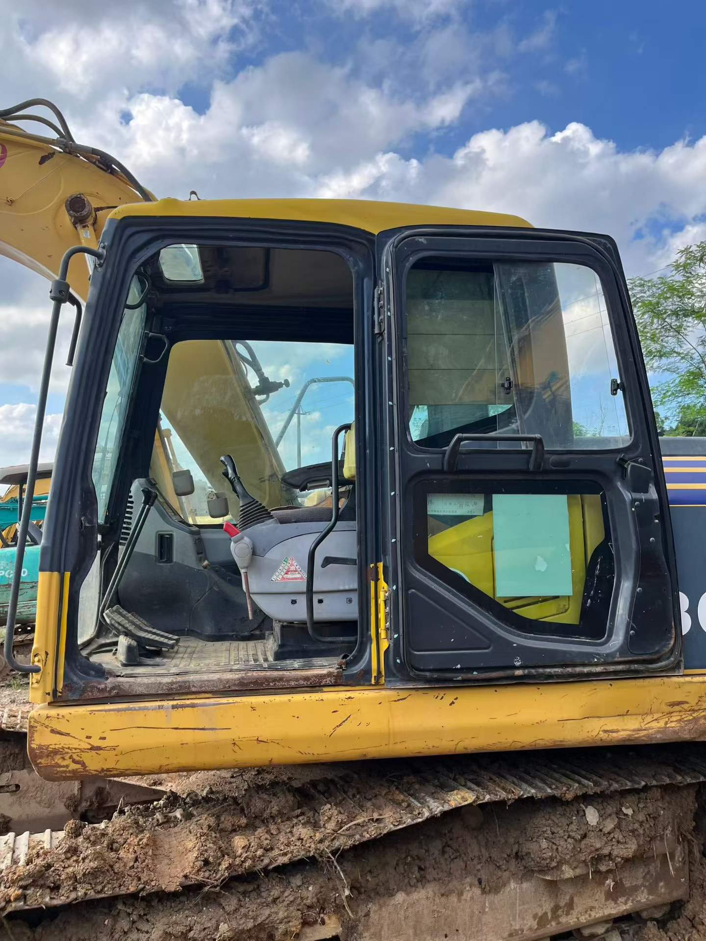 Buy Komatsu PC130-7 Used Excavator / 5 Buy Komatsu PC130-7 Used Excavator / 5