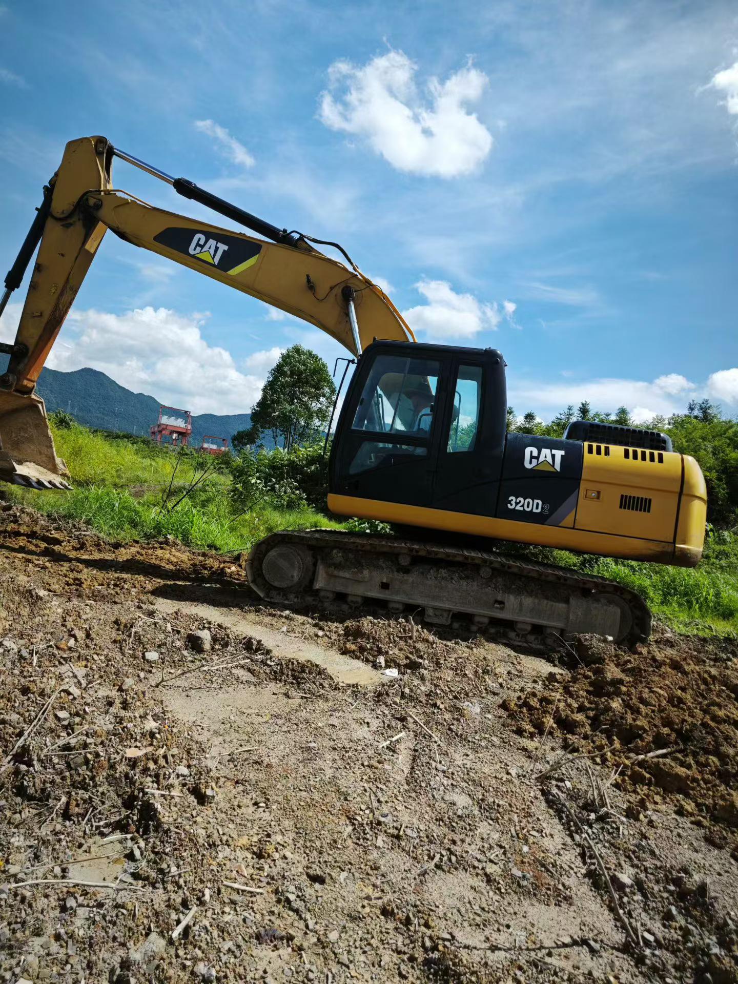 Buy Caterpillar 320D Used Excavator / 9 Buy Caterpillar 320D Used Excavator / 9