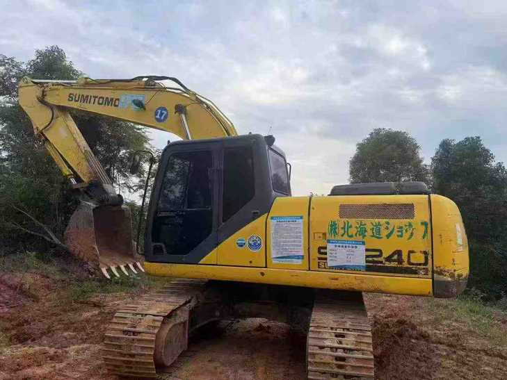 Buy Sumitomo SH200A5 Used Excavator / 1