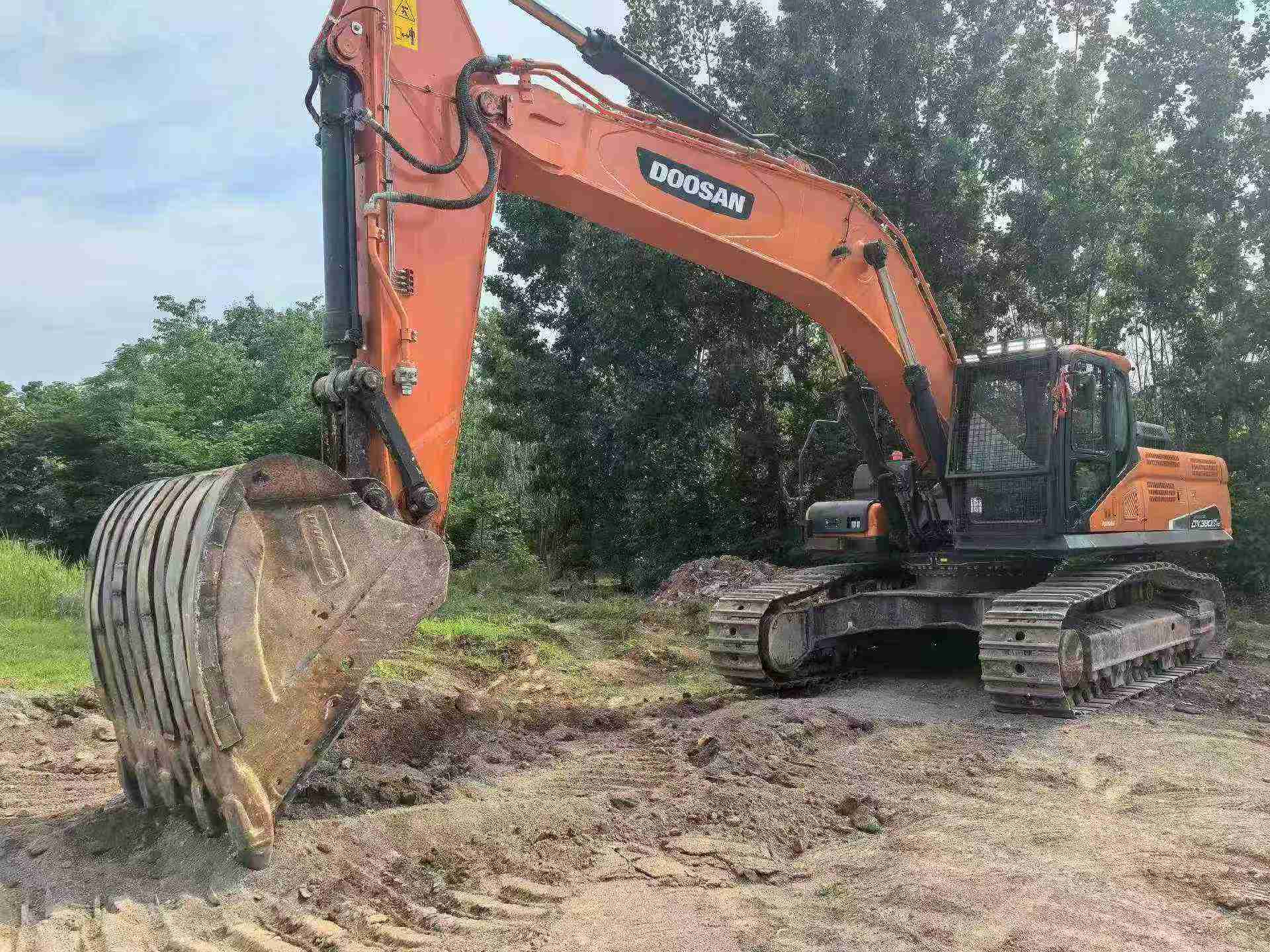 Buy Doosan DX380 Used Excavator / 2