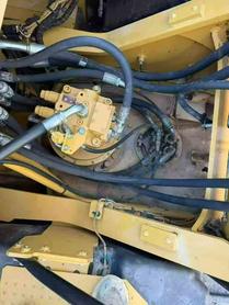 Buy Caterpillar 323 Used Excavator / 9 Buy Caterpillar 323 Used Excavator / 9