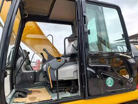 Buy Caterpillar 320D Used Excavator / 7 Buy Caterpillar 320D Used Excavator / 7