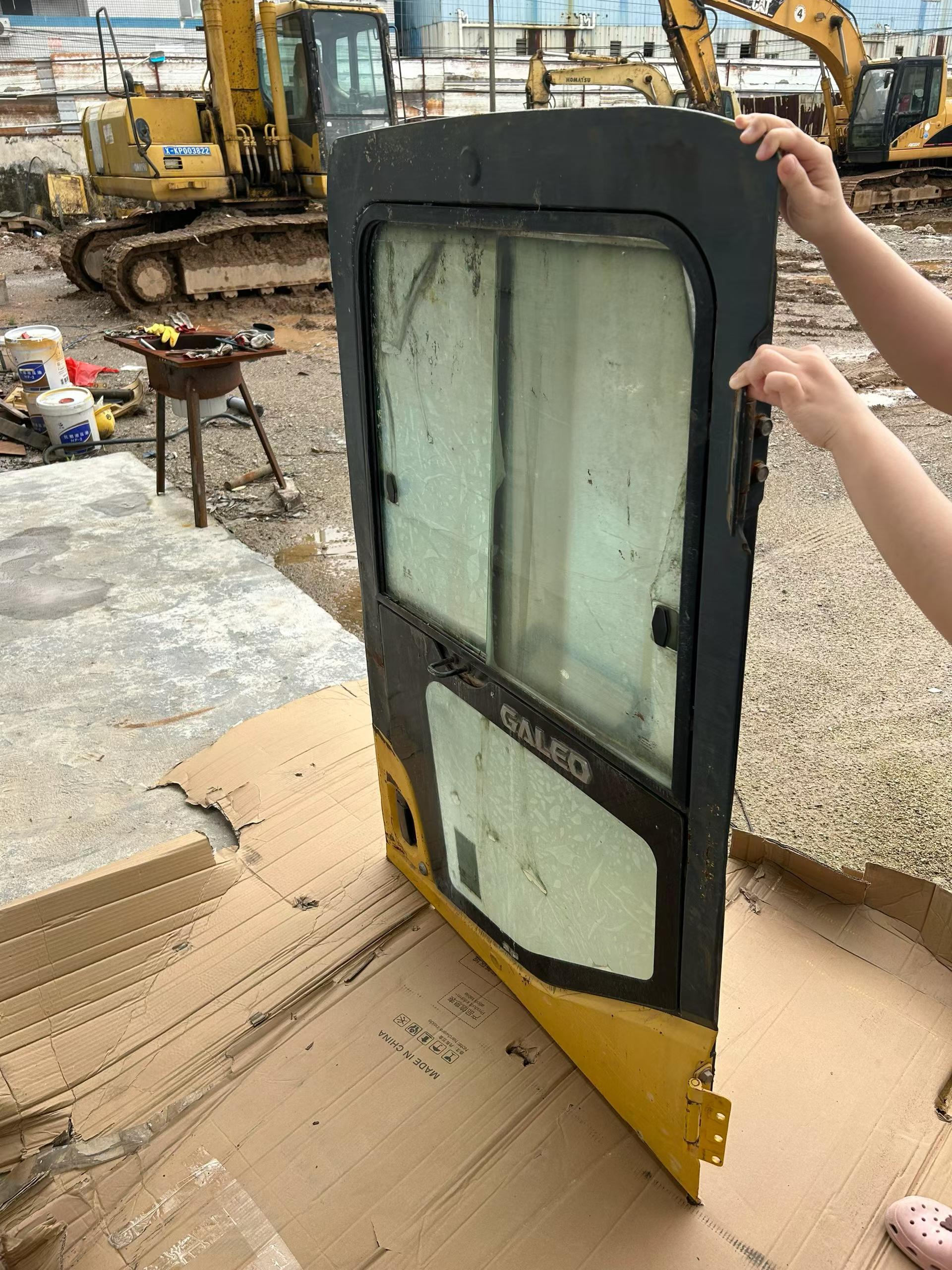 Buy Komatsu Used Excavator / 3