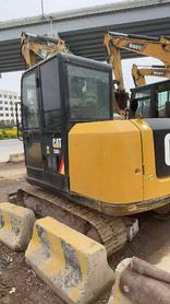 Buy Caterpillar CT60 Used Excavator / 3 Buy Caterpillar CT60 Used Excavator / 3