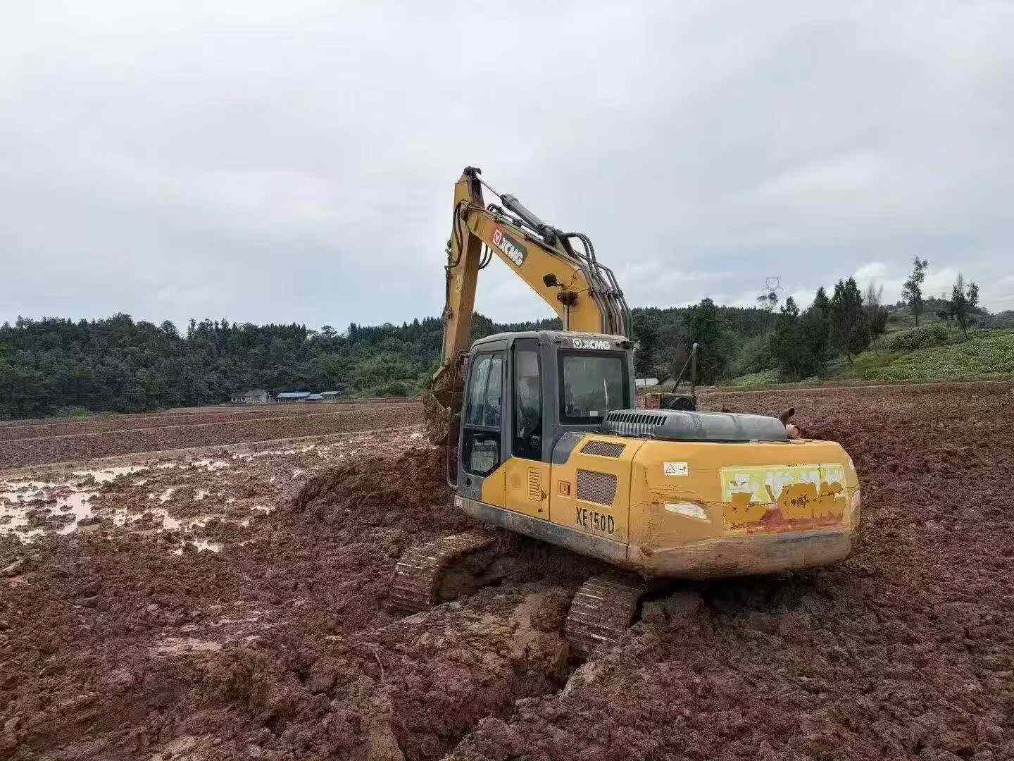 Buy XCMG XE135B Used Excavator / 7 Buy XCMG XE135B Used Excavator / 7