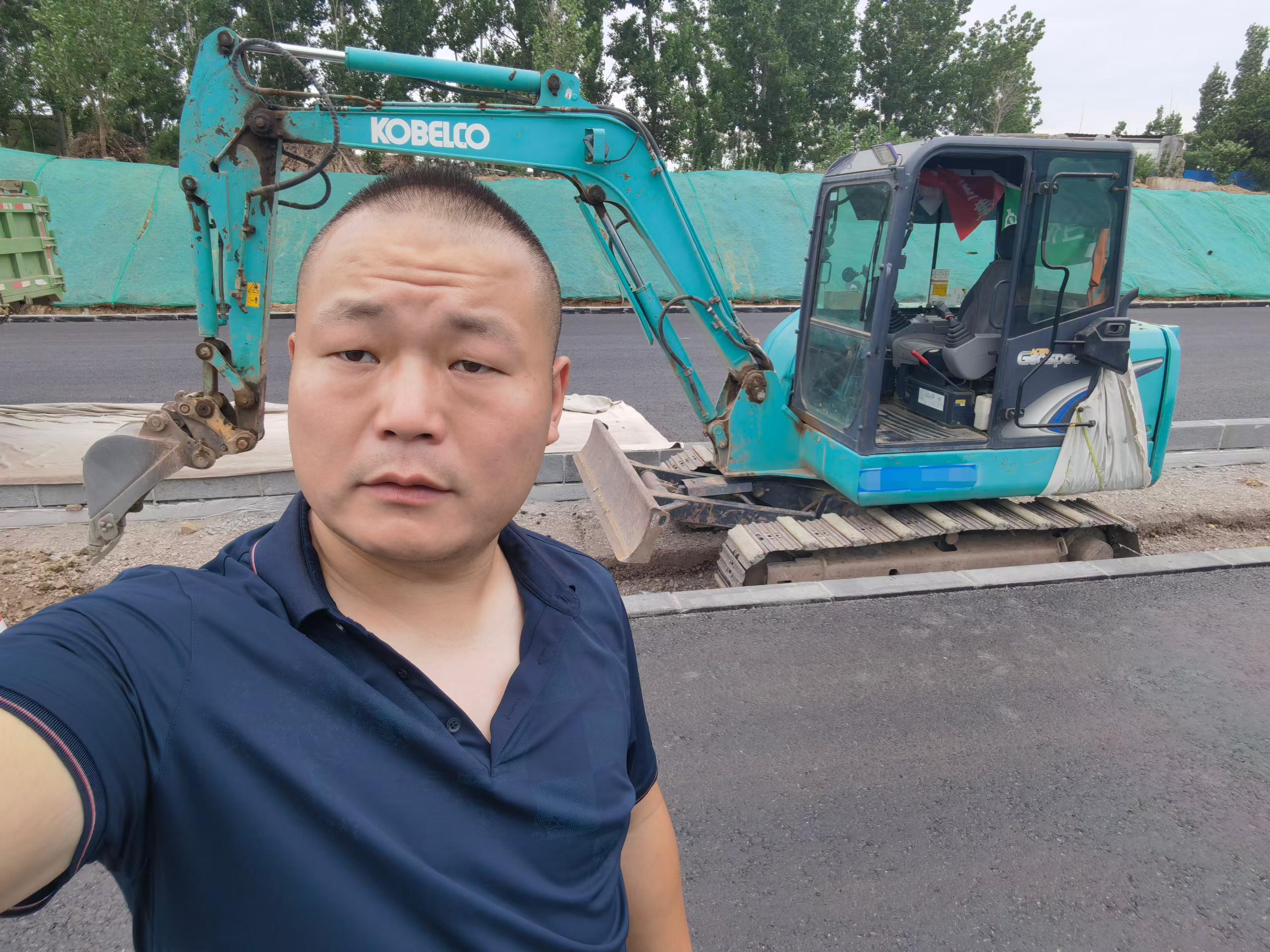 Buy Kobelco SK60-8 Used Excavator / 1