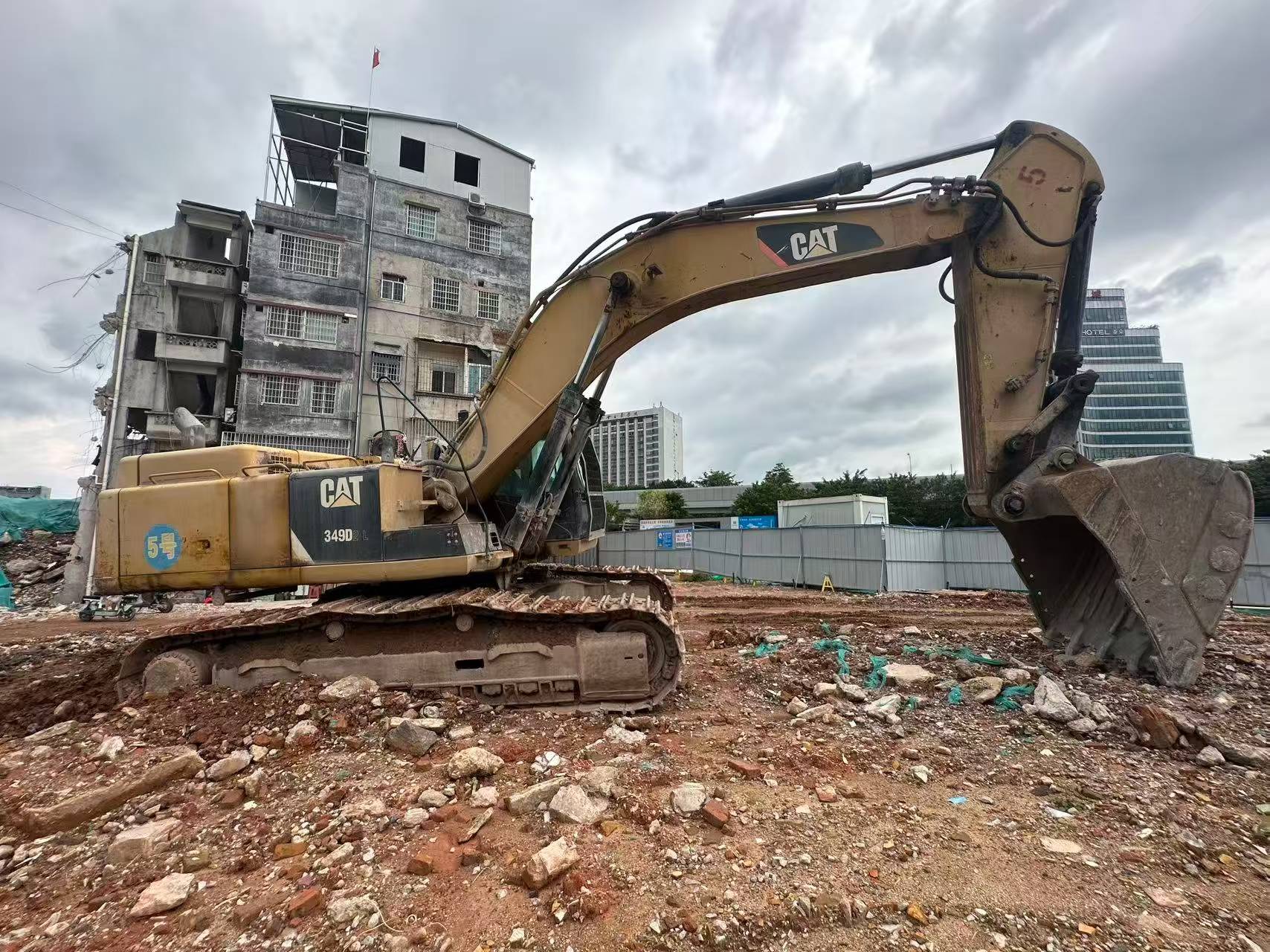 Buy Caterpillar 349E Used Excavator / 3 Buy Caterpillar 349E Used Excavator / 3