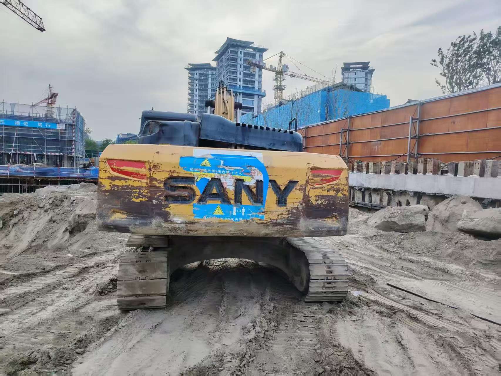 Buy Sany SY245H Used Excavator / 2 Buy Sany SY245H Used Excavator / 2