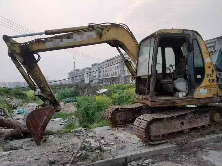 Buy Komatsu PC60-7 Used Excavator / 1