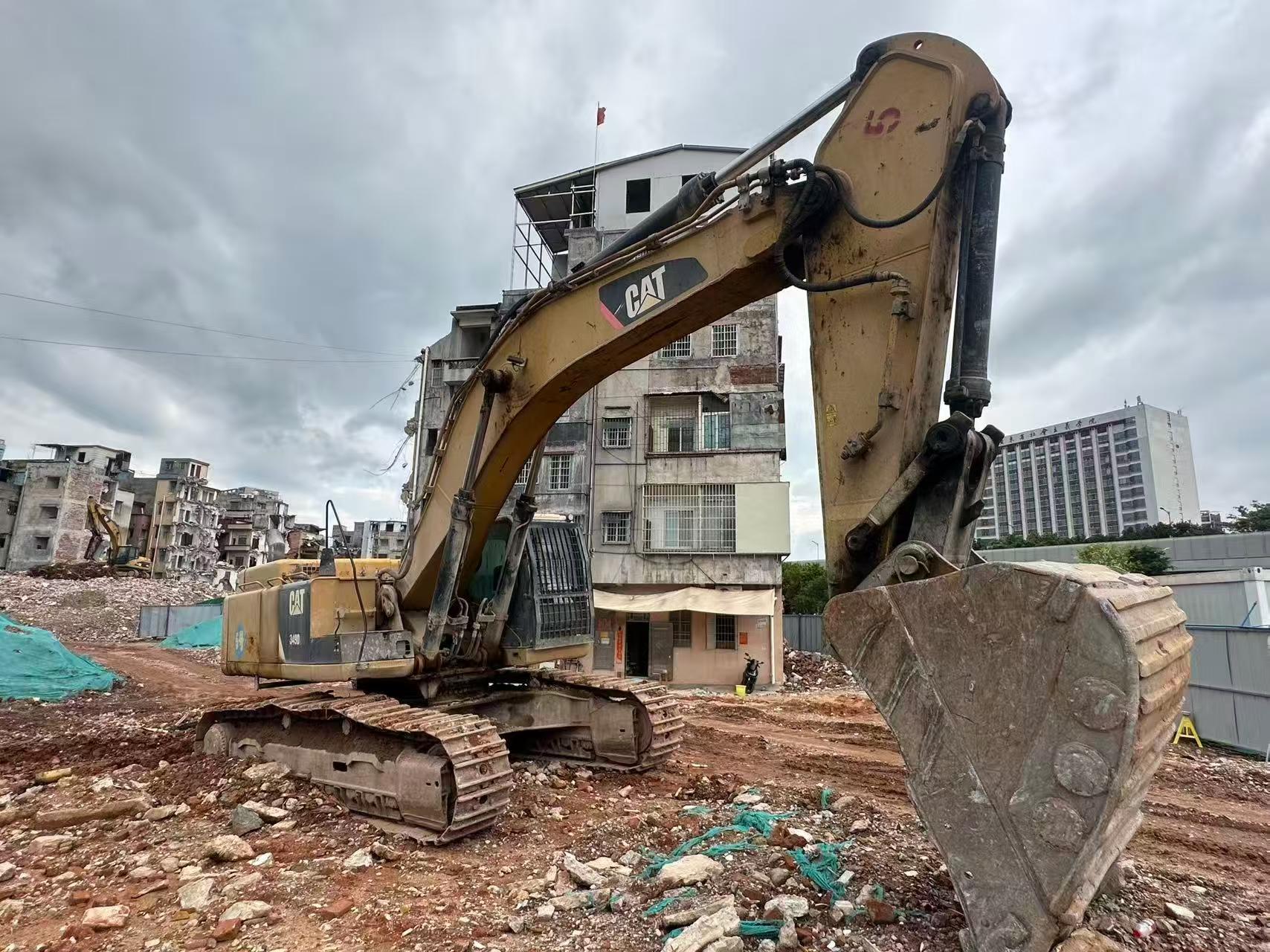 Buy Caterpillar 349E Used Excavator / 4 Buy Caterpillar 349E Used Excavator / 4