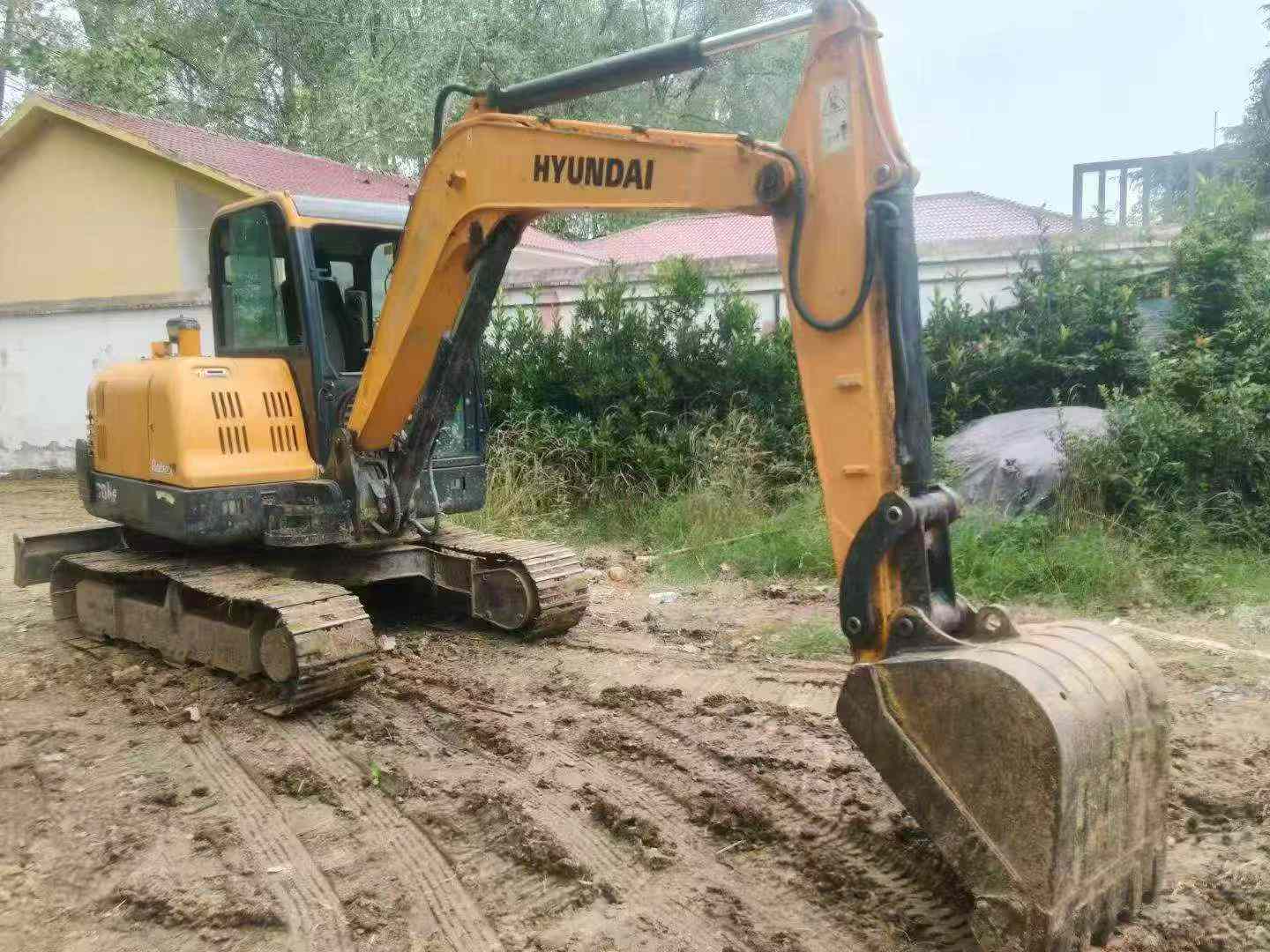 Buy Hyundai R 60VS Used Excavator / 4 Buy Hyundai R 60VS Used Excavator / 4