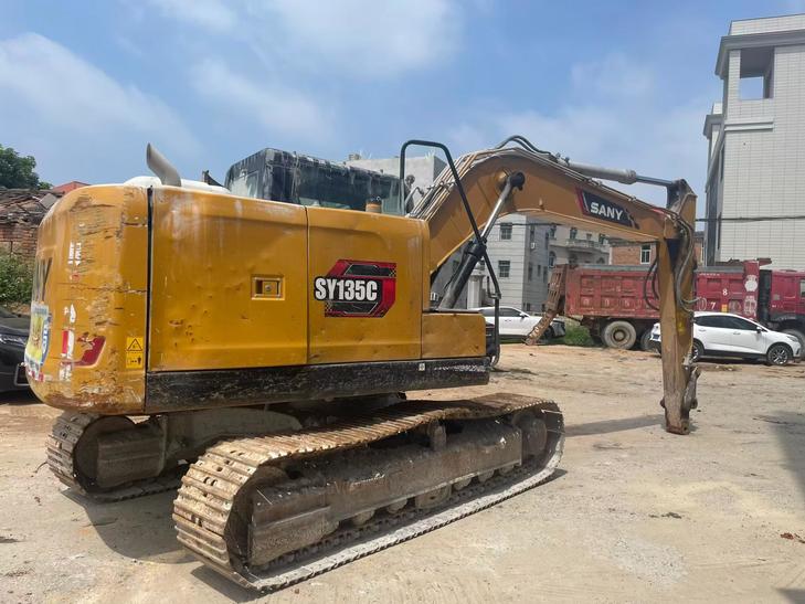 Buy Sany SY135 Used Excavator / 1