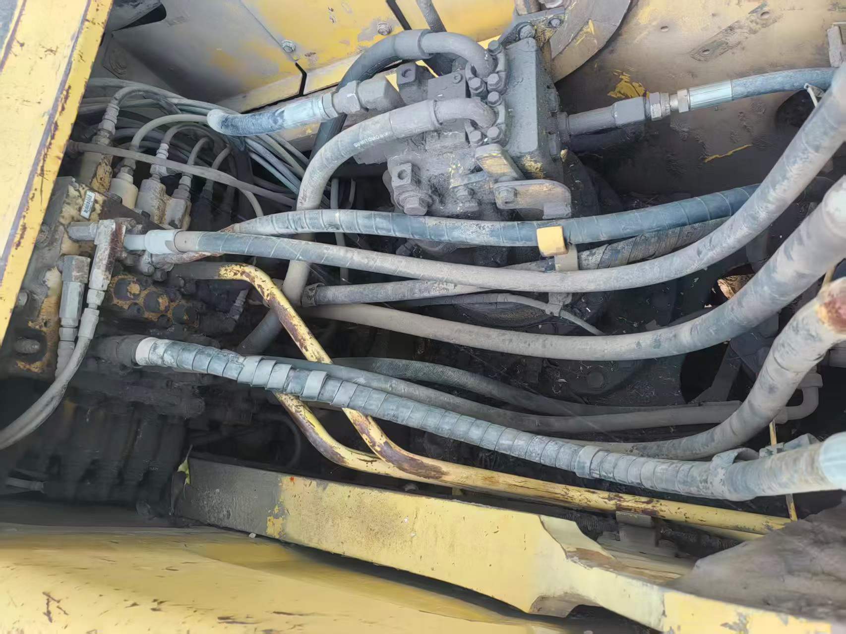 Buy Komatsu PC200-7 Used Excavator / 4 Buy Komatsu PC200-7 Used Excavator / 4