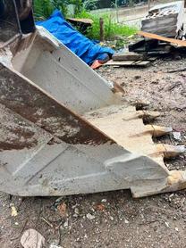 Buy Sumitomo SH200A3 Used Excavator / 9 Buy Sumitomo SH200A3 Used Excavator / 9
