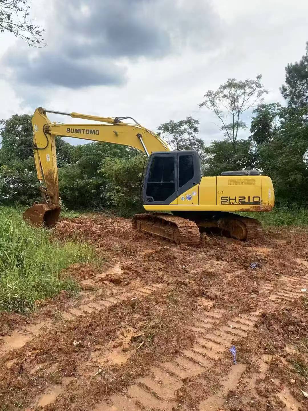 Buy Sumitomo SH210A5 Used Excavator / 1