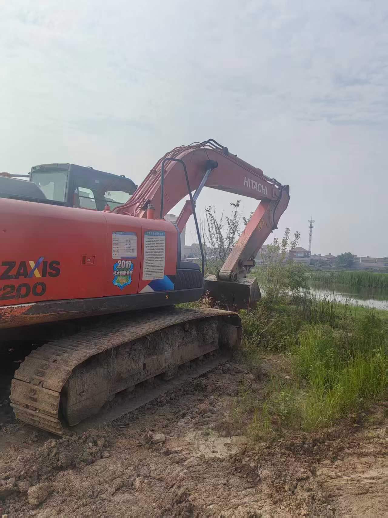 Buy Hitachi EX200 Used Excavator / 6