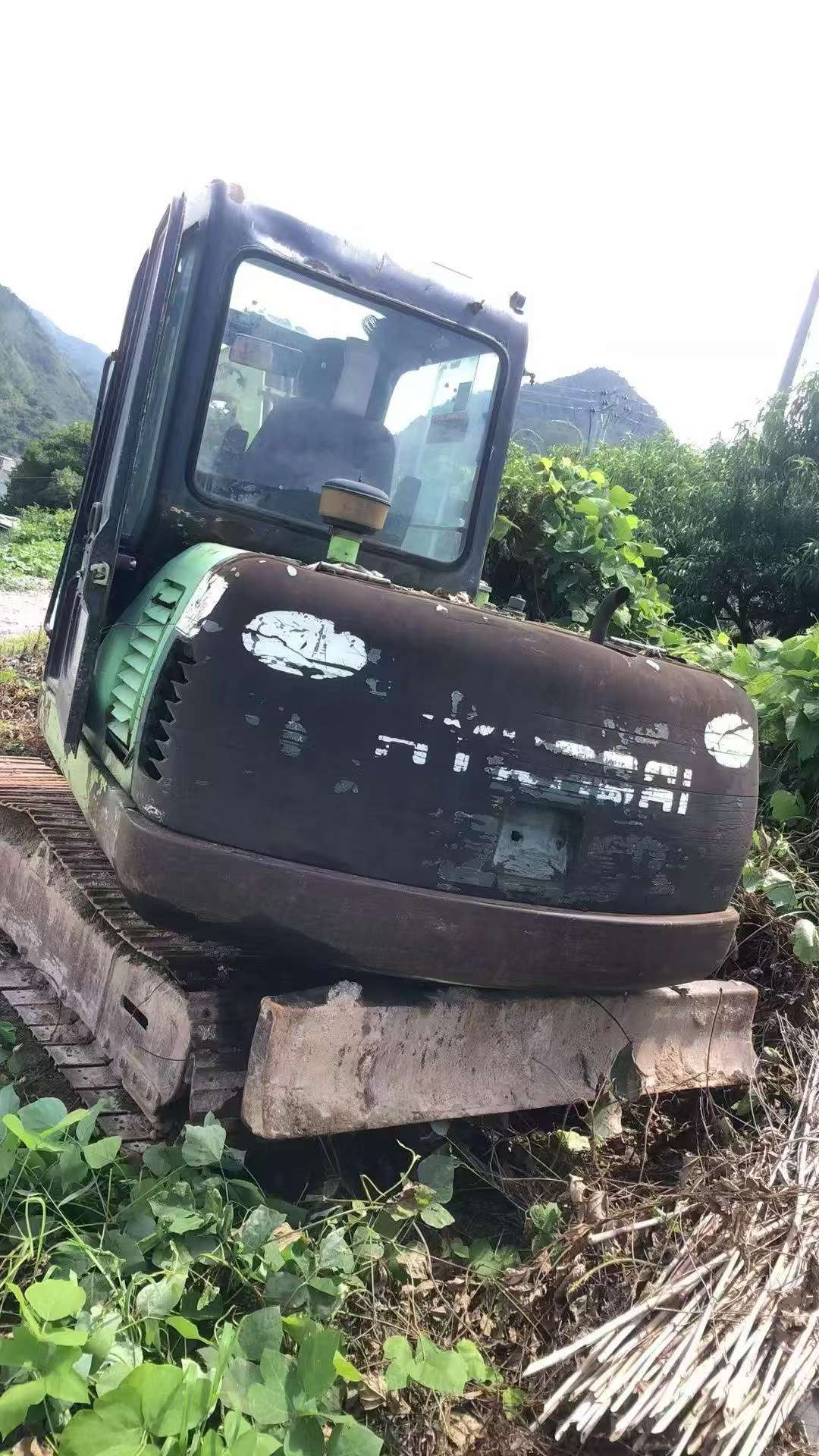 Buy Hyundai R60-5 Used Excavator / 2 Buy Hyundai R60-5 Used Excavator / 2