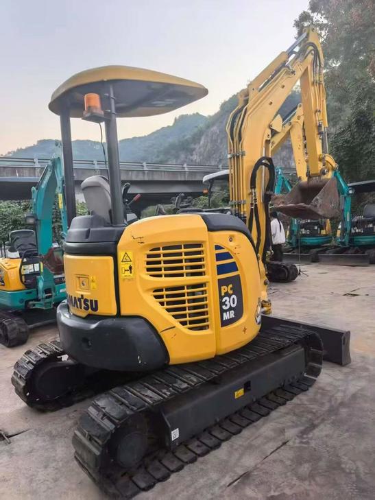 Buy Komatsu PC30-1 Used Excavator / 1
