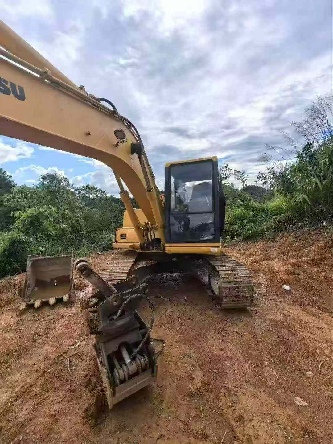 Buy Komatsu PC120-6 Used Excavator / 6 Buy Komatsu PC120-6 Used Excavator / 6