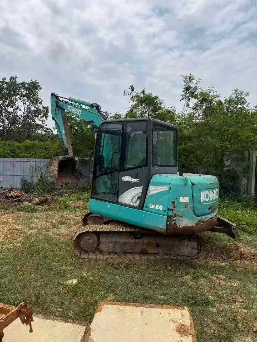 Buy Kobelco SK60 Used Excavator / 1