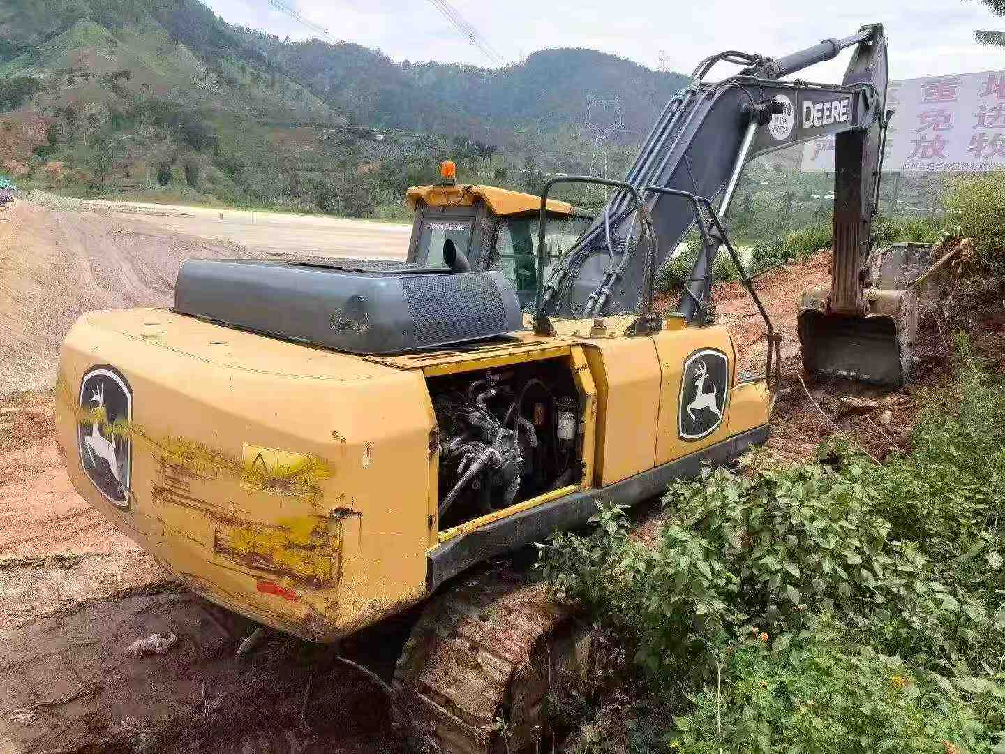 Buy JohnDeere E360 Used Excavator / 3 Buy JohnDeere E360 Used Excavator / 3