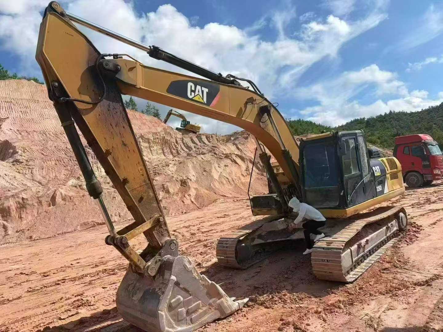Buy Caterpillar 326DL Used Excavator / 4 Buy Caterpillar 326DL Used Excavator / 4