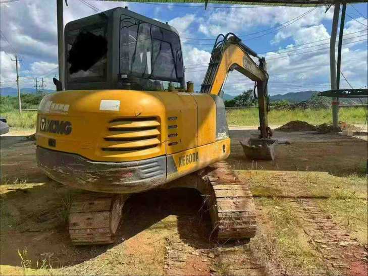 Buy XCMG XE60 Used Excavator / 1