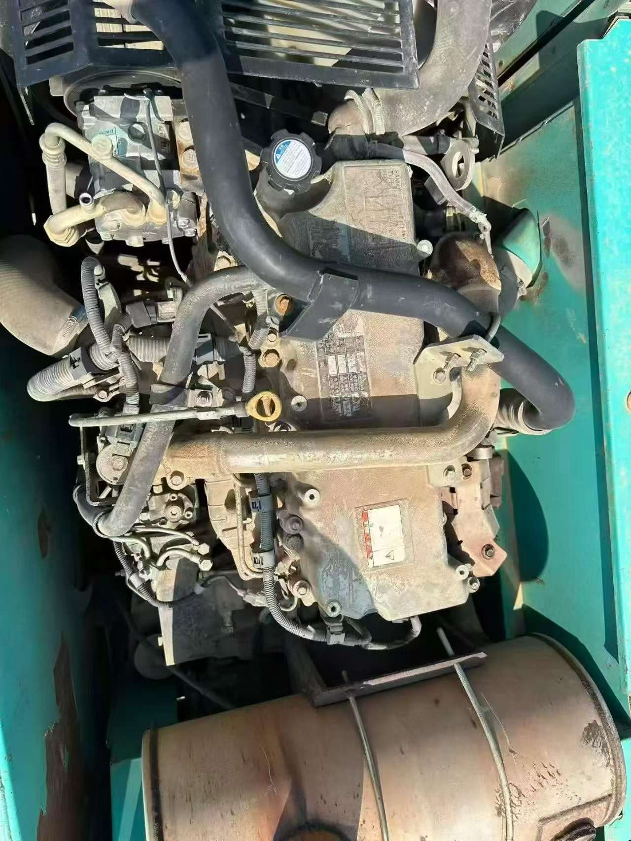 Buy Kobelco SK200 Used Excavator / 5