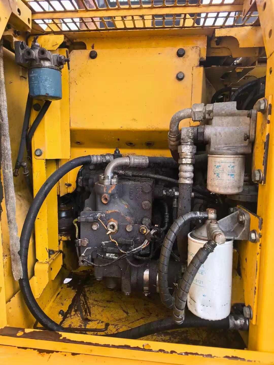 Buy Komatsu PC110-7 Used Excavator / 6