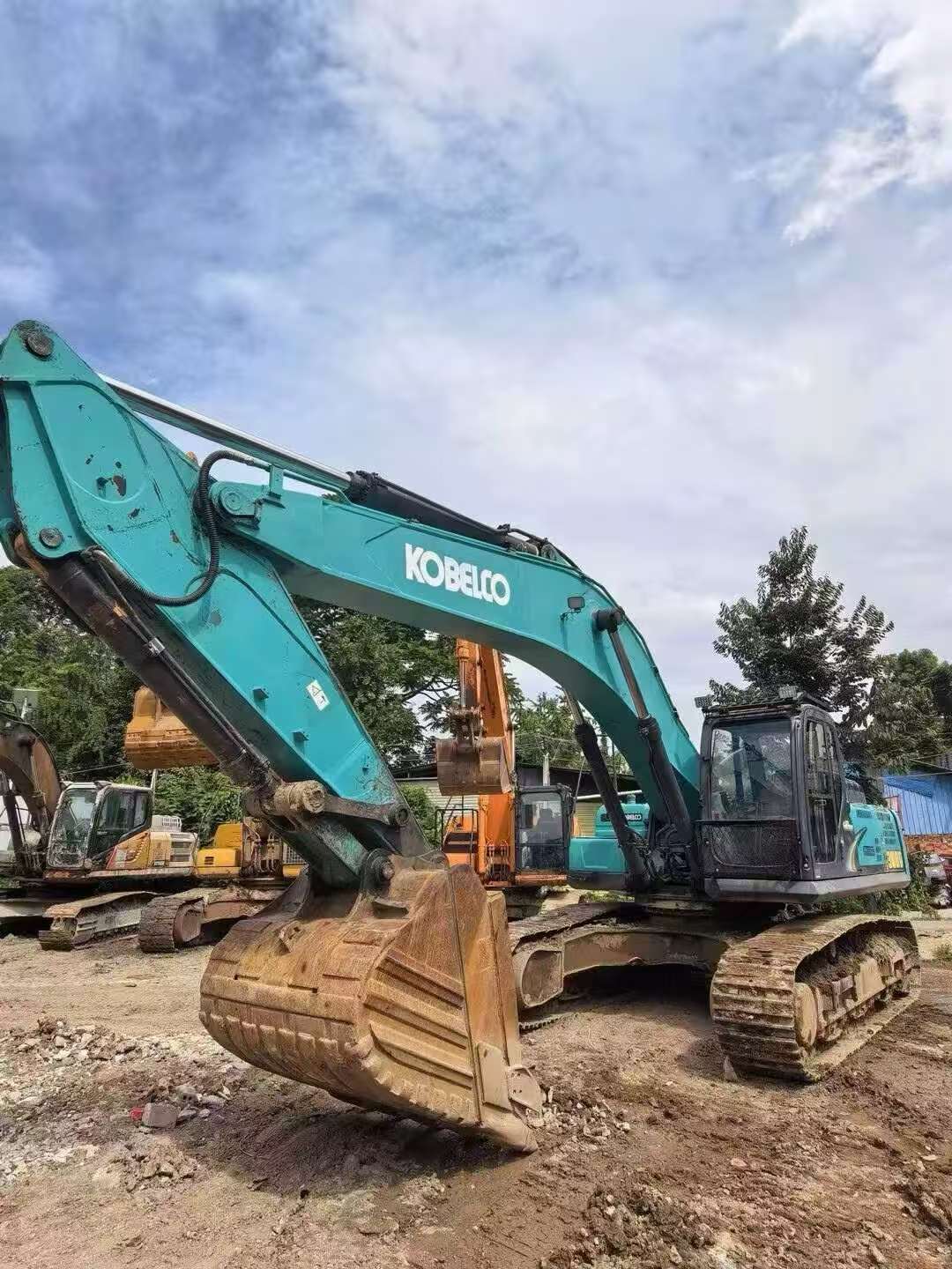Buy Kobelco SK380D Used Excavator / 2