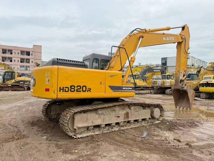 Buy Kato Used Excavator / 1