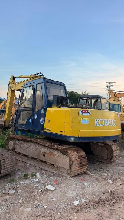 Buy Kobelco SK120 Used Excavator / 1