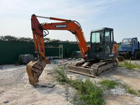 Buy Doosan DH55 Used Excavator / 2 Buy Doosan DH55 Used Excavator / 2