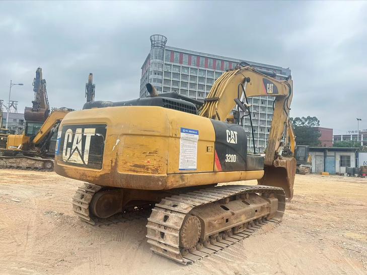 Buy Caterpillar 320D Used Excavator / 1