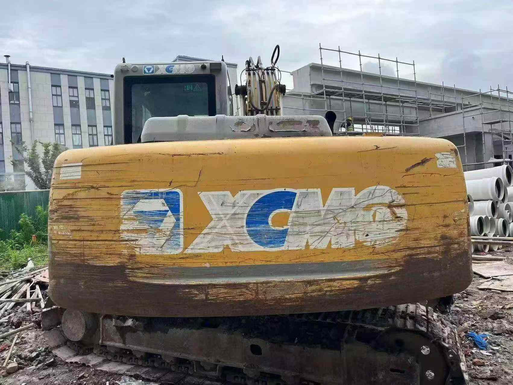 Buy XCMG XE135B Used Excavator / 2