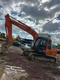 Buy Hitachi EX120-6 Used Excavator / 4 Buy Hitachi EX120-6 Used Excavator / 4